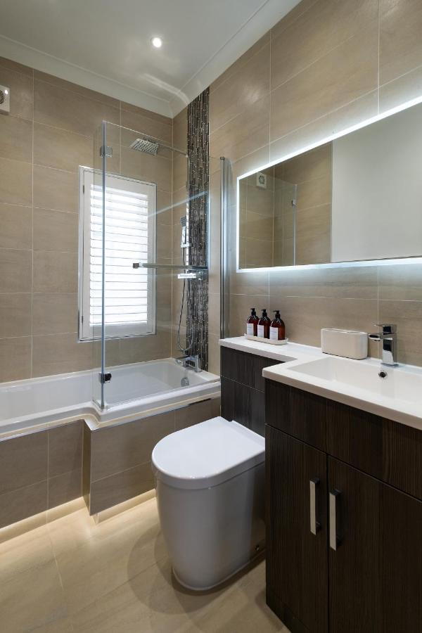 Stylish With Parking & Lift Apartment