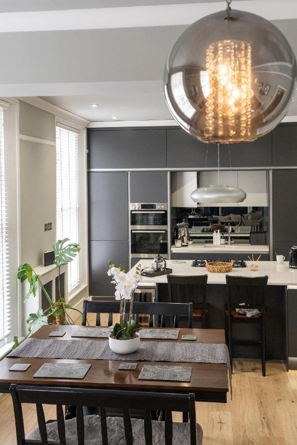 Apartment Stylish With Parking & Lift Bury St. Edmunds